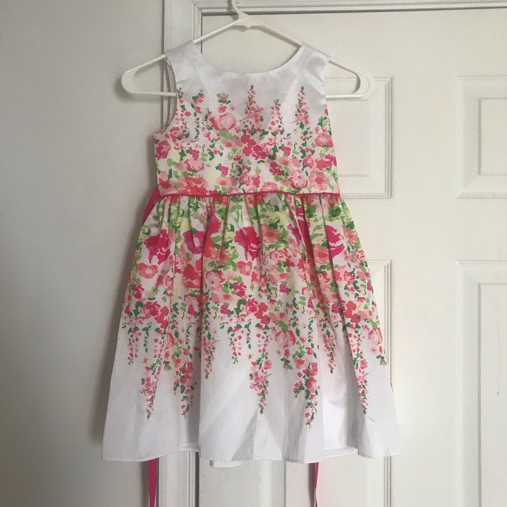 ((SOLD)) Beautiful La Princess kids dress👗